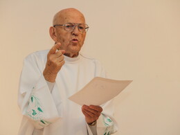 Kerényi Lajos piarista szerzetes előadása
