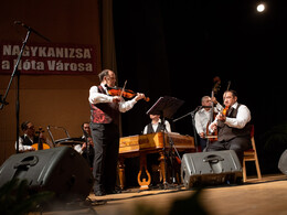 Telt házas koncertet adott a Tüttő János Nótaklub, fotó: Gergely Szilárd