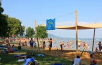 Harmincnégy balatoni strandon loboghat Kék Hullám Zászló
