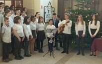 Karácsonyváró műsorral készültek a Bolyai-iskola tanárai és diákjai 