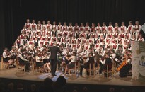 A Szentegyházi Gyermekfilharmónia együttese koncertezett  a HSMK színháztermében 