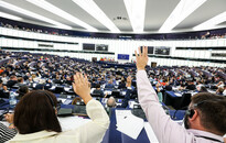 Az Európai Parlament megszavazta: Magyarország többé nem tekinthető teljes mértékben demokráciának 