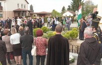 Emléktáblát avattak az elfeledett világháborús katonák emlékére Szepetneken