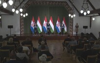 Négy új, horvát-magyar határátkelőhely kialakítását jelentette be nagykanizsai sajtótájékoztatóján Szijjártó Péter külgazdasági és külügyminiszter