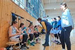 Jelenleg is a Vadmacskák edzője az immár kosárlabda életműdíjas Gábor Erzsébet