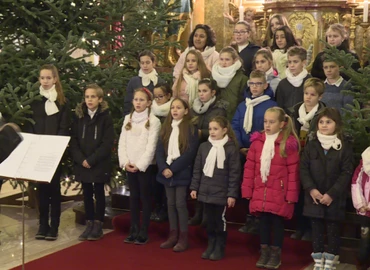 Karácsonyi hangversenyt tartott tegnap a Zrínyi-iskola