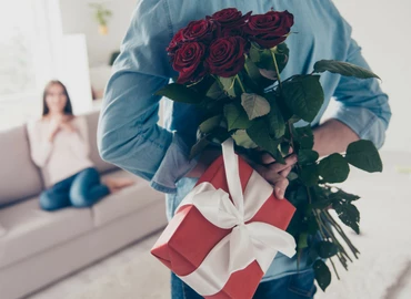 Ajándékoznak, utaznak és szexelnek a párok Valentin-napon