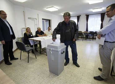 EP-választás - Szavazás a legkisebb szavazókörben a Zala megyei Iborfián