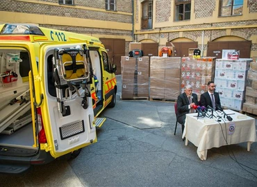 Kásler: 1,6 milliárd forintért szerzett be eszközöket a mentőszolgálat 