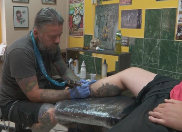 Nem javasolják a szakemberek nyáron a tetoválások készítését
