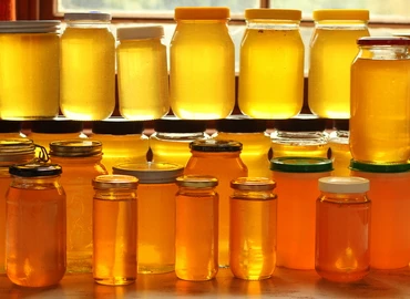Egy év alatt húsz százalékkal csökkent a méz ára