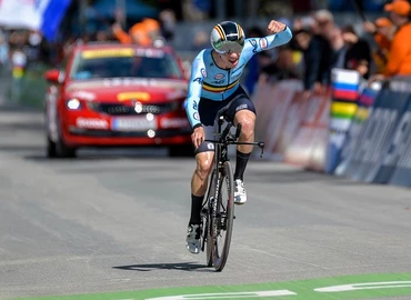 Giro d'Italia - Budapesten rajthoz áll a belga időfutam Eb-győztes