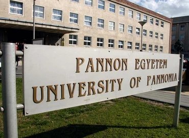 A Pannon Egyetem hallgatói sokszínű önkéntes munkával enyhítették a koronavírus helyzetet