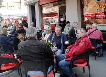Nyithatnak az éttermek és kávézók teraszai, ismét lehet zárt térben edzeni Horvátországban