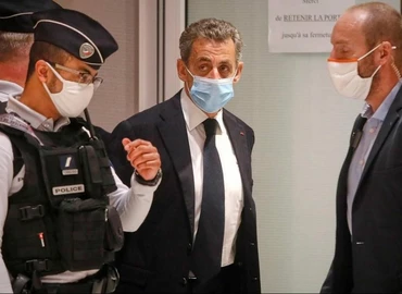 Korrupció miatt börtönbüntetésre ítélték Nicolas Sarkozyt