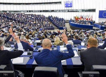 Az EP támogatást szavazott meg 17 EU-tagállamnak, köztük Magyarországnak és 3 csatlakozás előtt állónak a járvány elleni védekezésre
