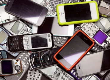 Húszezer forintot kaphat, ha lecserélné netezésre nem alkalmas mobiltelefonját